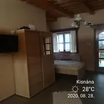شقة Eden Vendeghaz