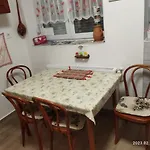 Eden Vendeghaz شقة *