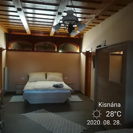 éden * Kisnána