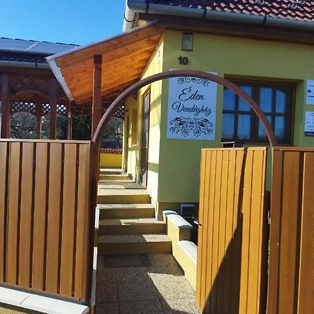 Apartament Eden Vendeghaz *