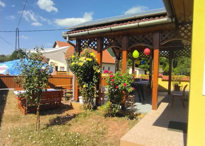 Apartment Eden Vendeghaz *